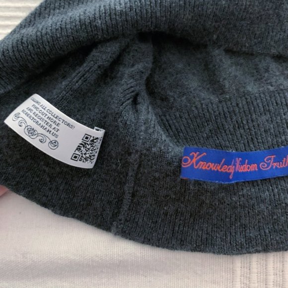 Robert Graham  V-Neck Wool-Modal-Cashmere Sweater - Size L - Picture 5 of 8